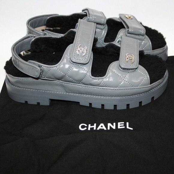 37 Chanel Quilted Leather Grey Swarovski Crystal CC Fur Dad Sandals - Picture 7 of 8